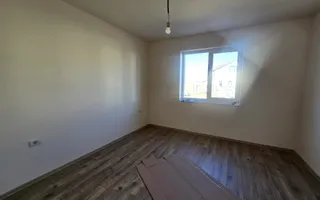Casa individuala pe parter in Mosnita Noua - Poză 13
