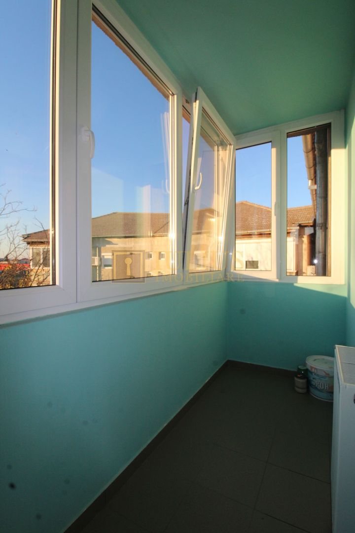 3 camere + 2 bai, centrala proprie. zona Aradului. - Poză 13