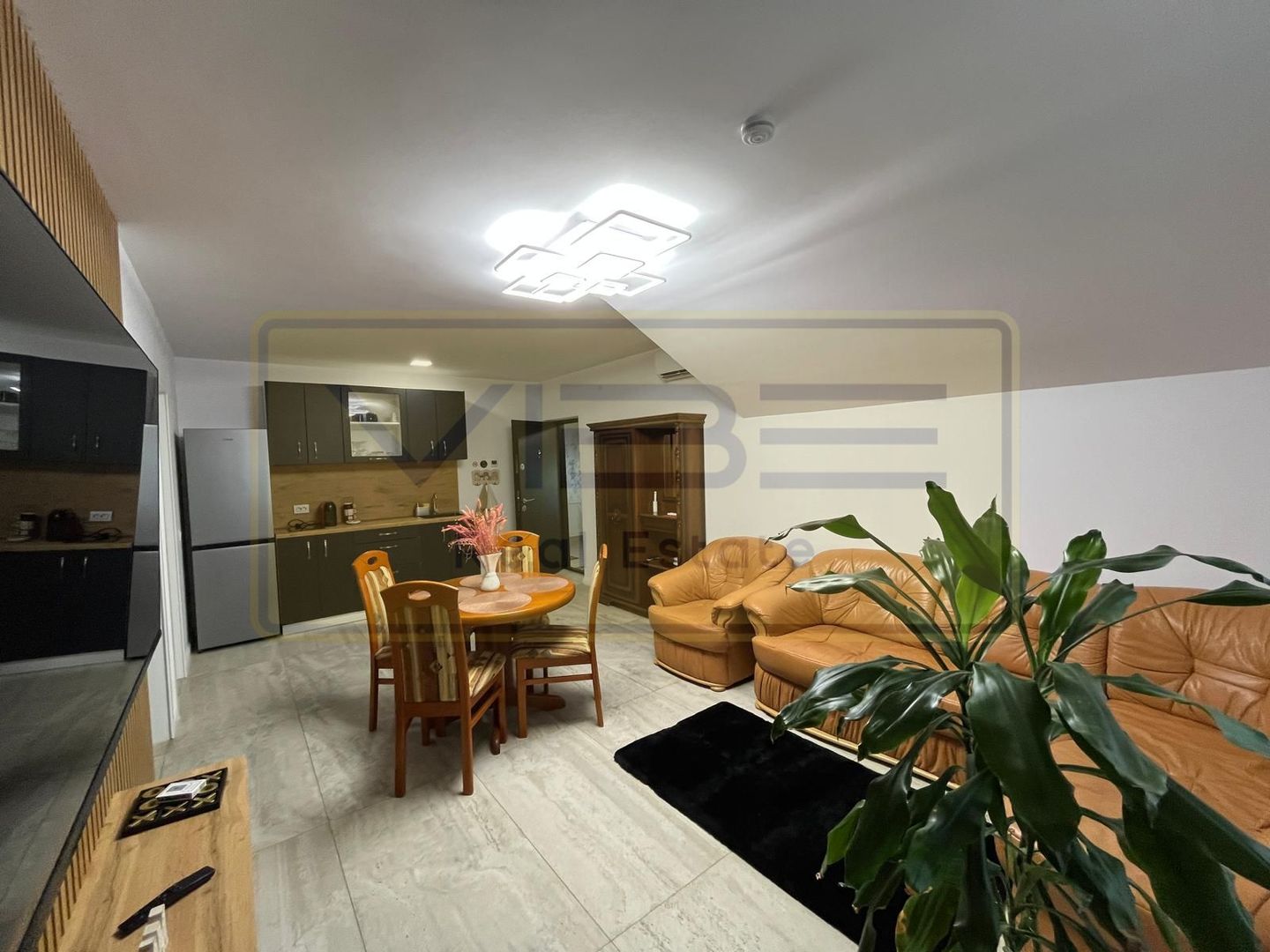 Apartament 2 camere Tatarasi-Tudor la 10 minute de Iulius Mall - Poză 7