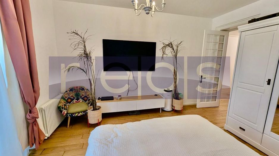VANZARE APARTAMENT SUPERB 2 CAMERE VILA PIATA VICTORIEI DOROBANTI 64MP RENOVAT - Poză 12