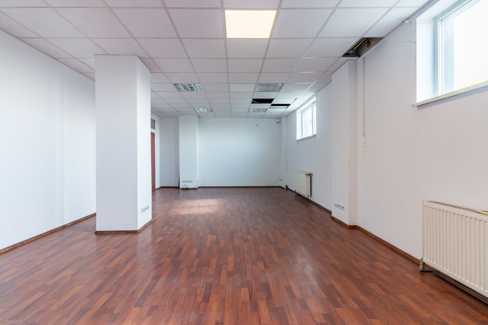 Vanzare Spațiu industrial-logistic 1550mp Centura B. Renovat 2024 ISU - Poză 10