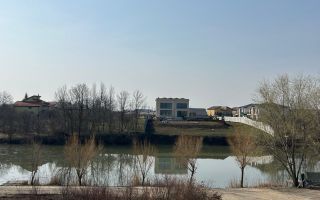 Casă P+1, 315 m² utili | Teren 1.300 m² | Pe malul lacului Ostratu - Poză 18