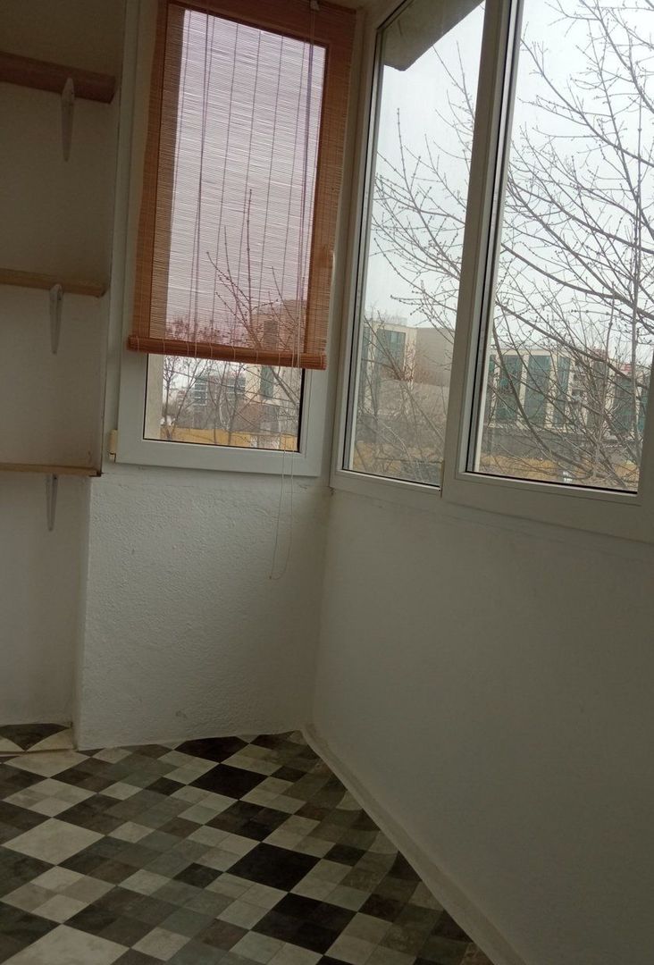 Închiriez apartament 3 camere nemobilat Str Avionului Sector 1 - Poză 3