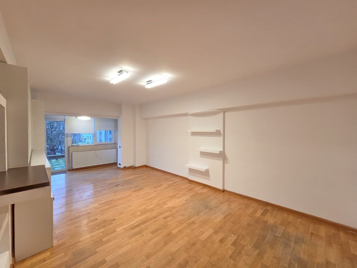 Apart 3 camere birouri stradal Bulevardul Unirii colt Nerva Traian - Poză 6