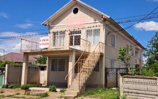 VANZARE VILA SPATIOASA CU TEREN GENEROS – 1.700 MP | RADOESTI VALE, TELEORMAN - Poză 1