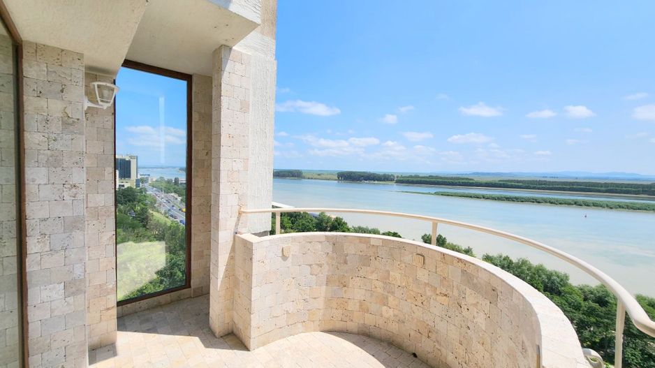 Apartament Premium - Vedere Frontală Dunăre -  Faleza Galati - Poză 1