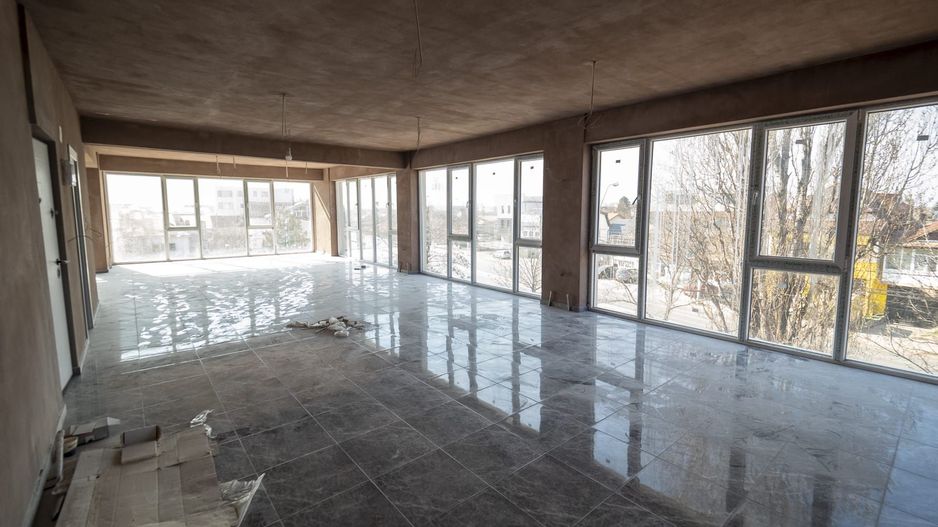 Spațiu comercial de închiriat în Voluntari | Showroom, birouri - Poză 1
