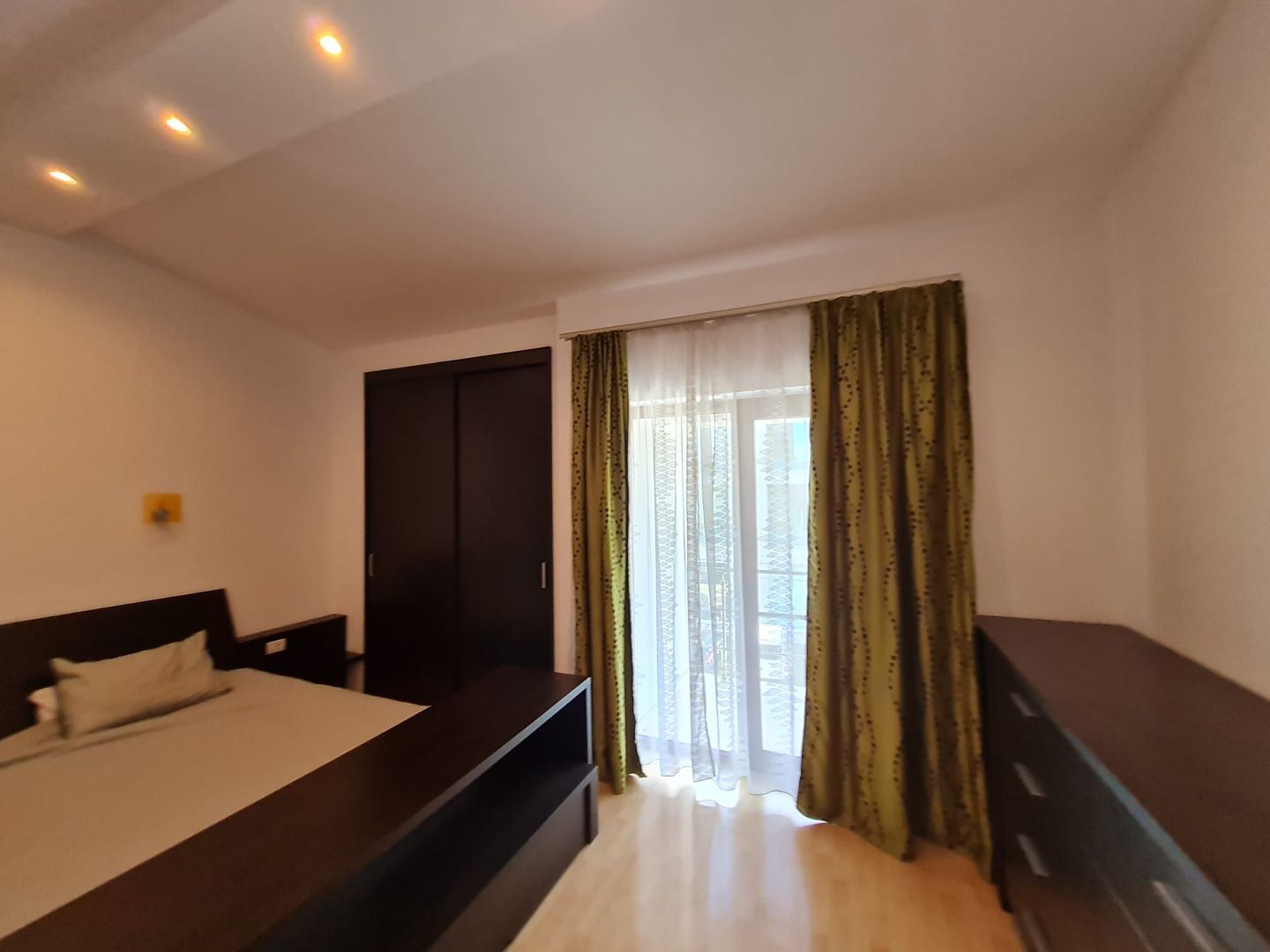 Apartament generos de închiriat zona Lipovei - Poză 20