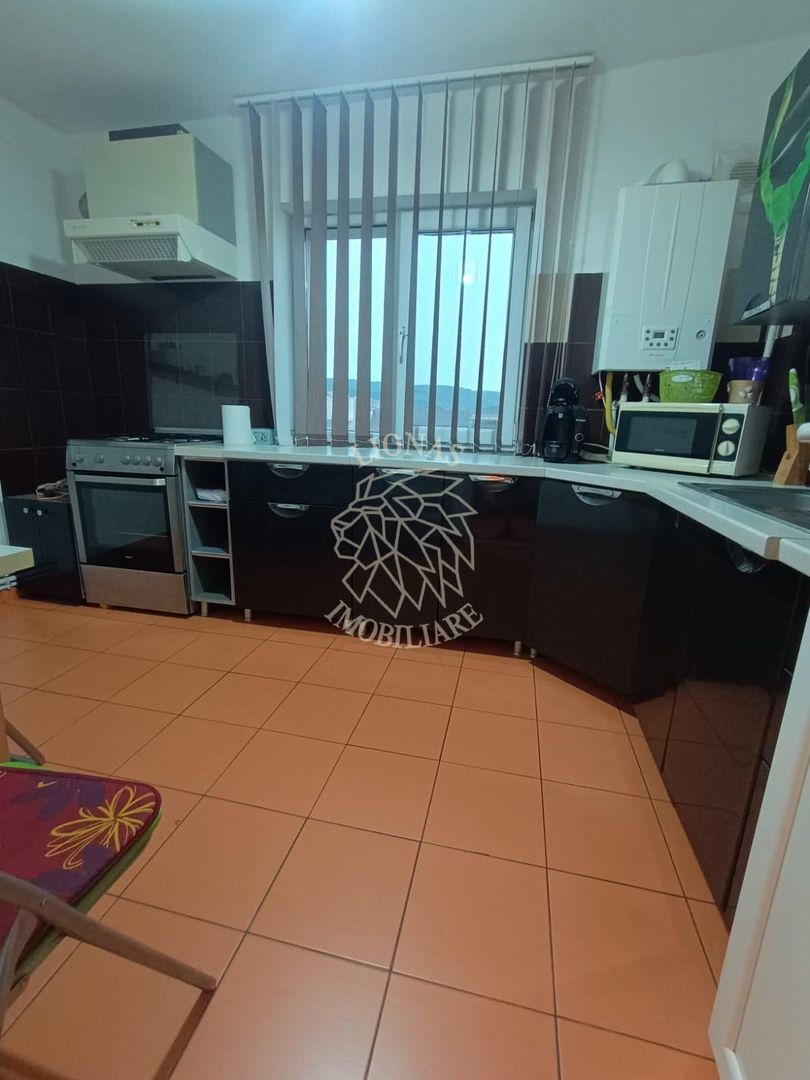 Apartament 4 camere - finisat- lift nou- Zona A.Muresanu- Ocazie! - Poză 1