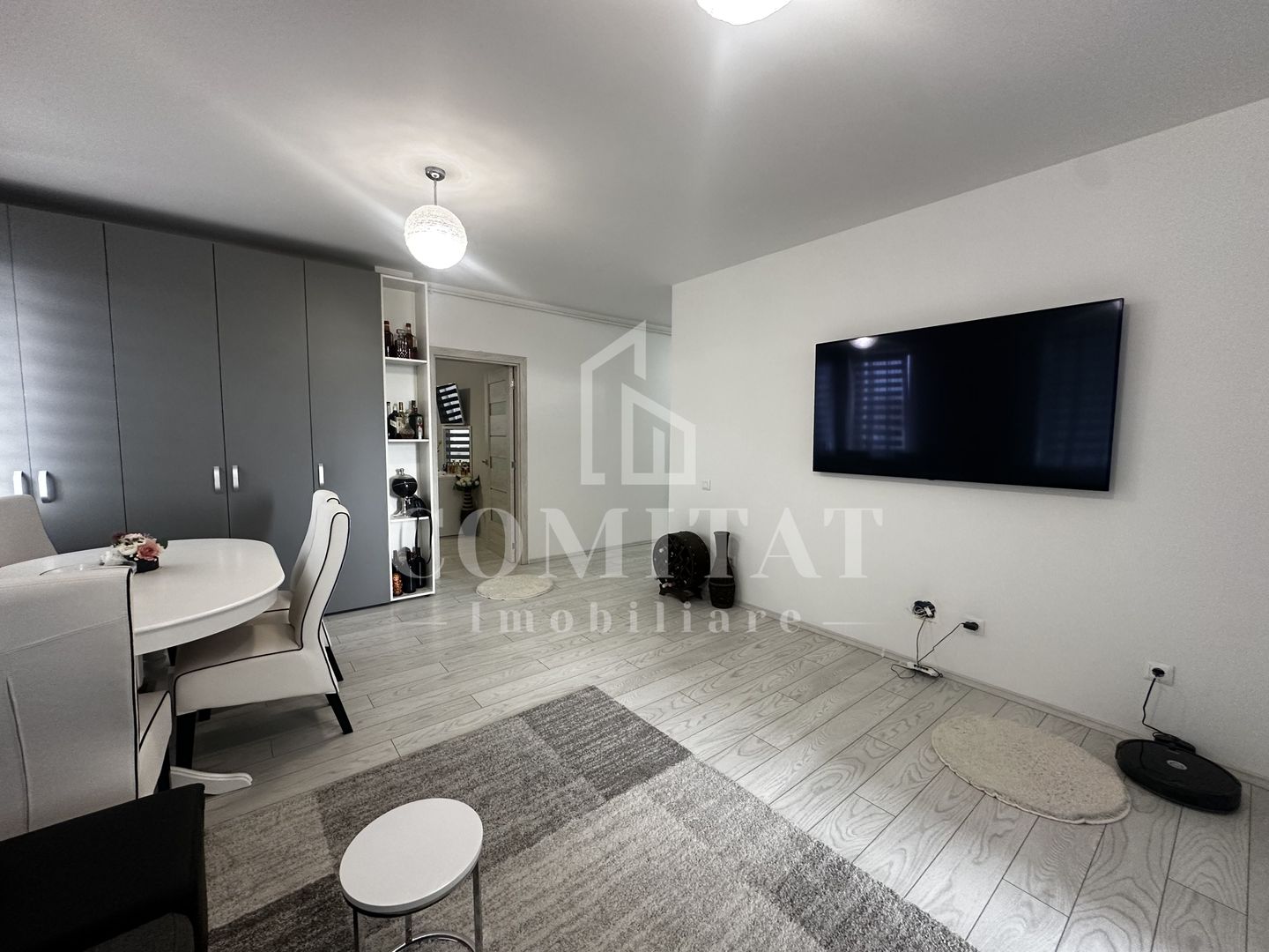 Apartament la etaj intermediar | Parcare | Zona Str Sportului - Poză 3