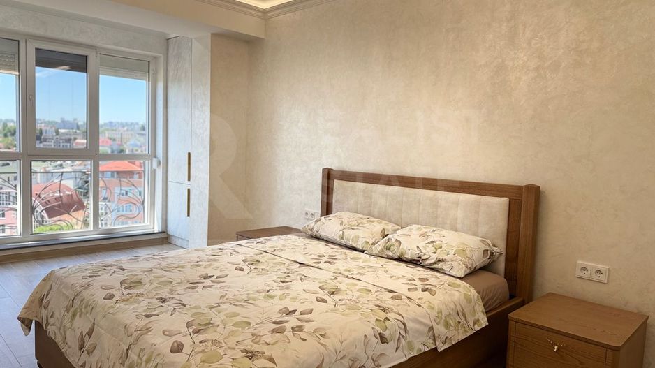 Chirie, apartament, 3 camere, strada Grigore Ureche, Centru - Poză 1