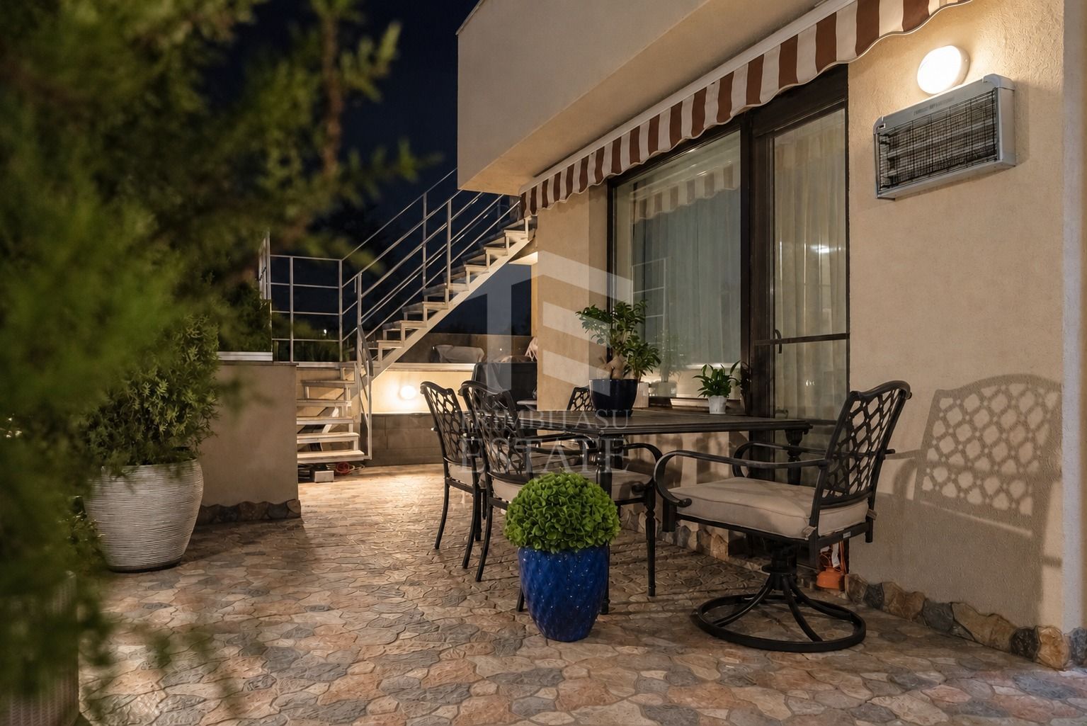COMPOZITORI - Primo | 3 camere | Terasă 100 mp | Parcare + Boxa | 2014 - Poză 1