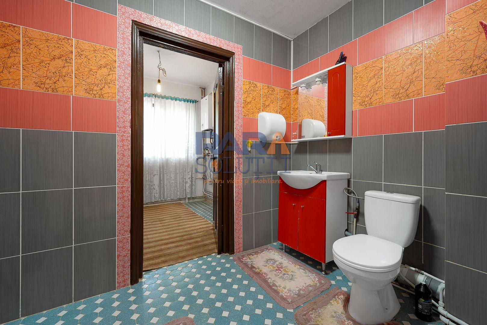 Vilă cu 3 dormitoare - zonă exclusivistă - Poză 6