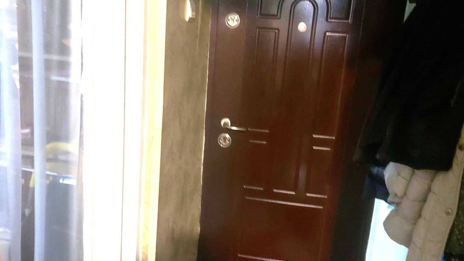 BRASADAS vinde ap 2 cam etaj 4/4 in Carpați 1. - Poză 8