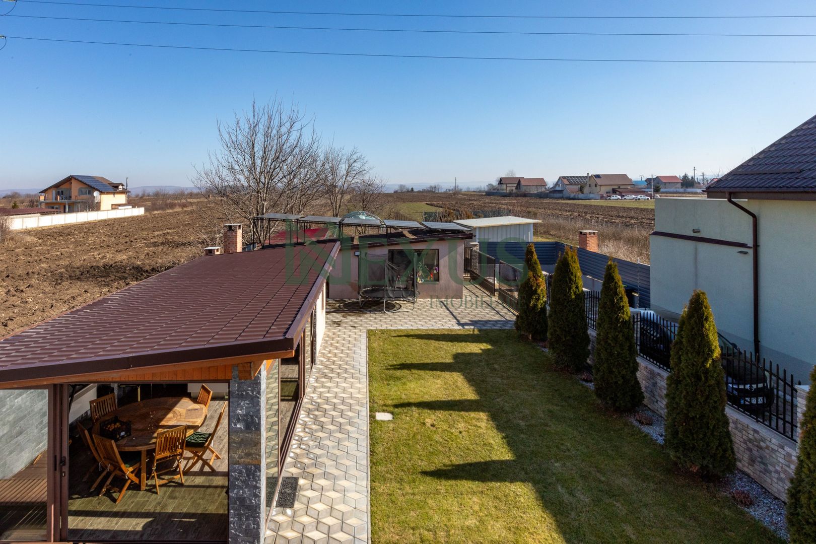 Casă/Vilă modernă de vânzare la intrare în Bogdan Vodă, județul Bacău. - Poză 55