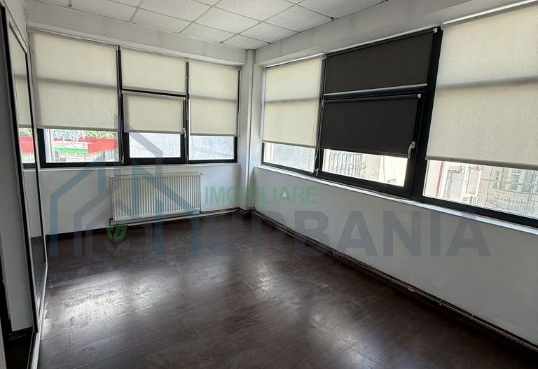 Spațiu de birouri modern cu facilități complete, 2 etaje - Poză 3