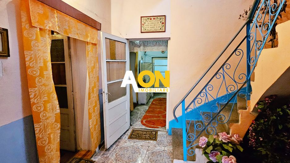 Casa 6 camere, 389 mp teren, P+1, in zona Garii - Poză 2