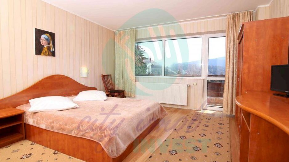 Vila cu 24 de camere cu priveliste superba ideal investitie in PREDEAL - Poză 6