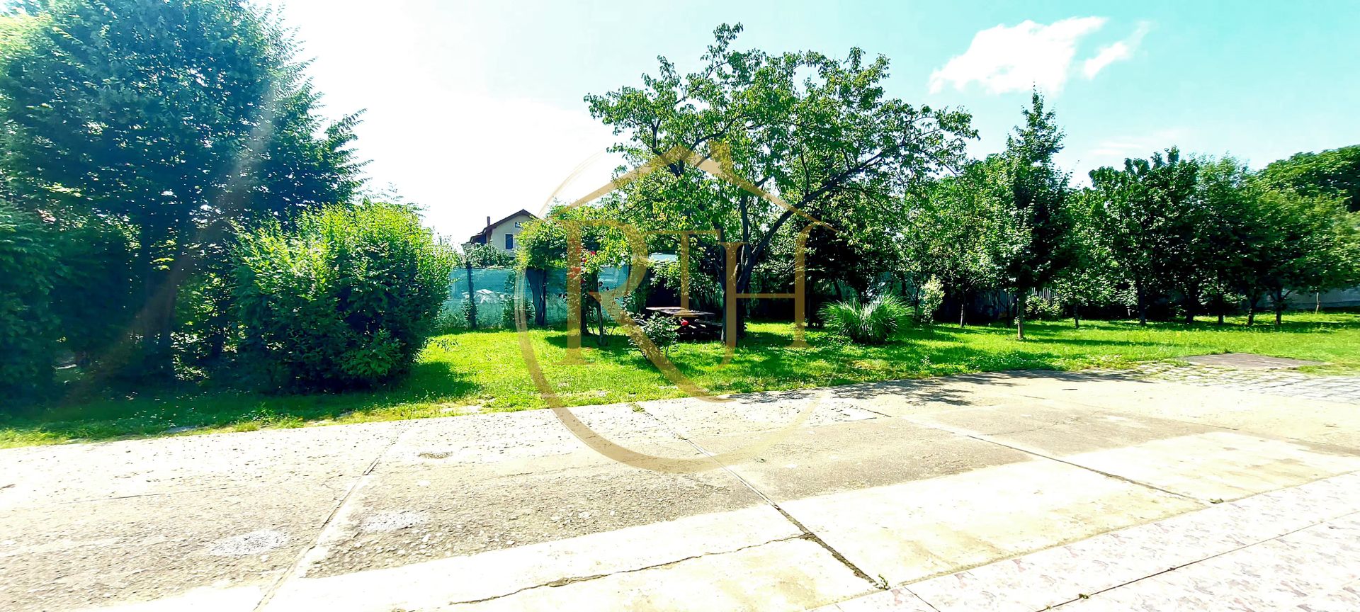 Oferim spre inchiriere casa spatioasa cu 2 camere, Zona Soarelui,cartier privat - Poză 18