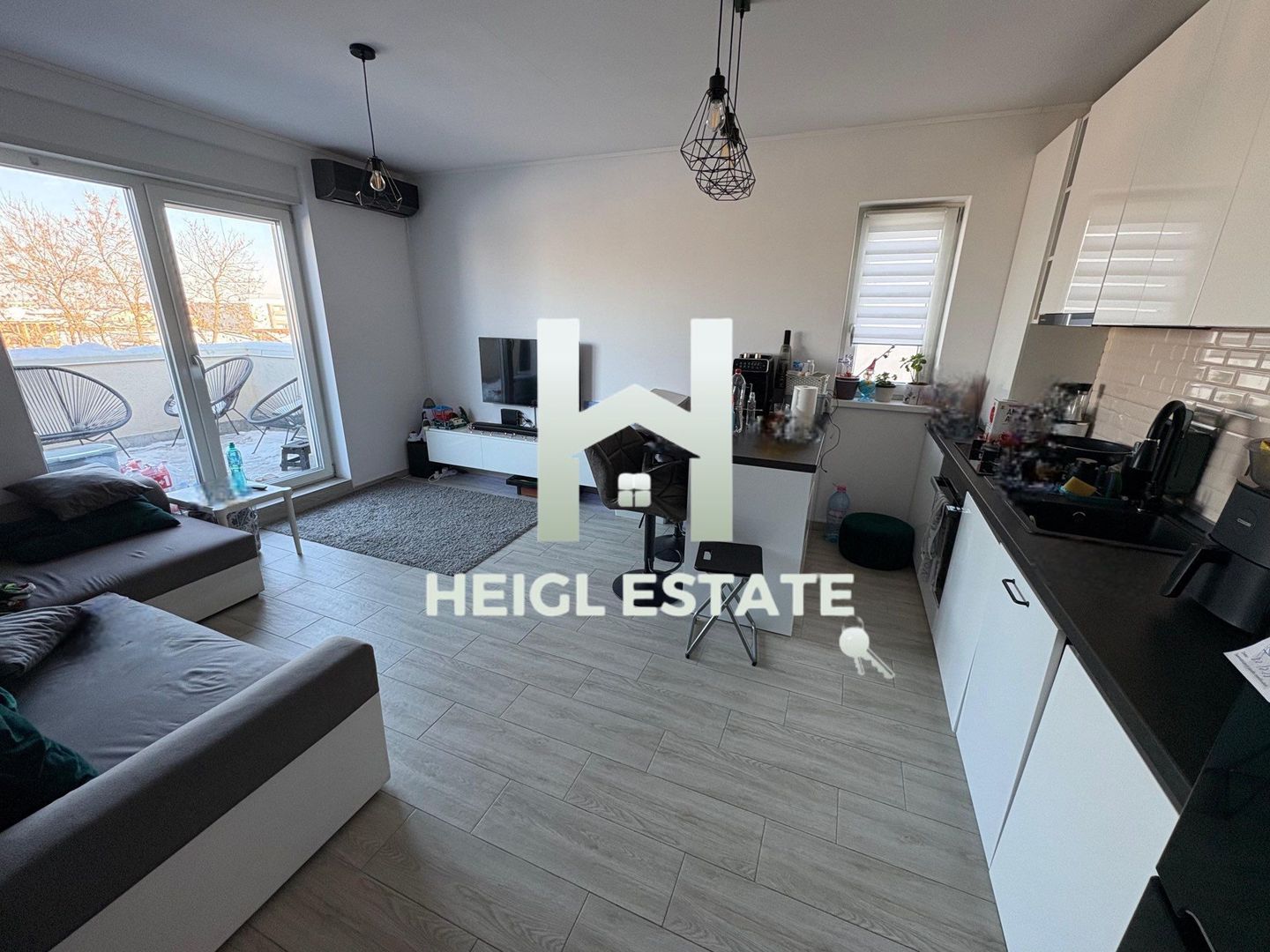 Apartament cu 2 camere decomandat in Giroc - Poză 2