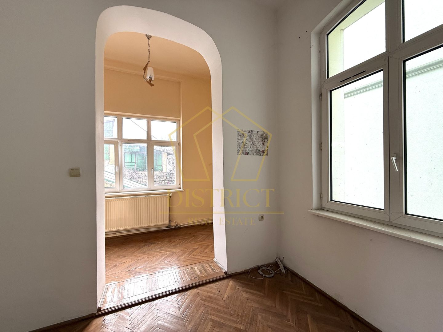 Spatiu pentru birouri, curte interioara si VAD | Balcescu - Poză 10