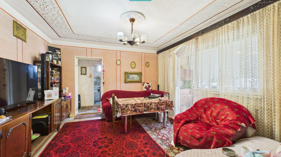 Apartament 3 camere la Polivalenta - Poză 1