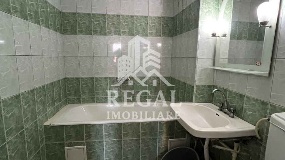 Apartament 3 camere de vânzare – Micro 7 - Poză 8