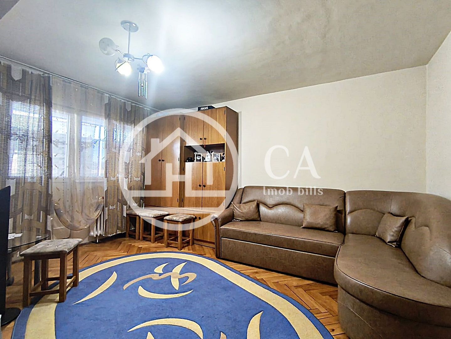 Apartament de vânzare cu 3 camere în zona Rogerius, Oradea - Poză 9