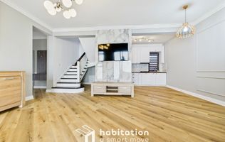 Tur virtual disponibil – duplex modern cu grădină privată și garaj