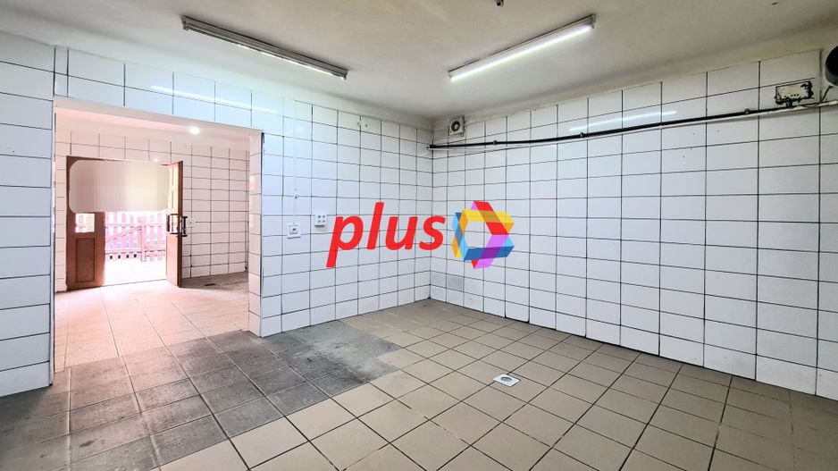 Spatiu comercial de închiriat Brasov - 138 mp # spatii-comerciale-brasov.ro - Poză 1