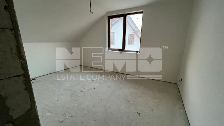 Case Semifinisate | Cu Garaj și curte - Poză 7