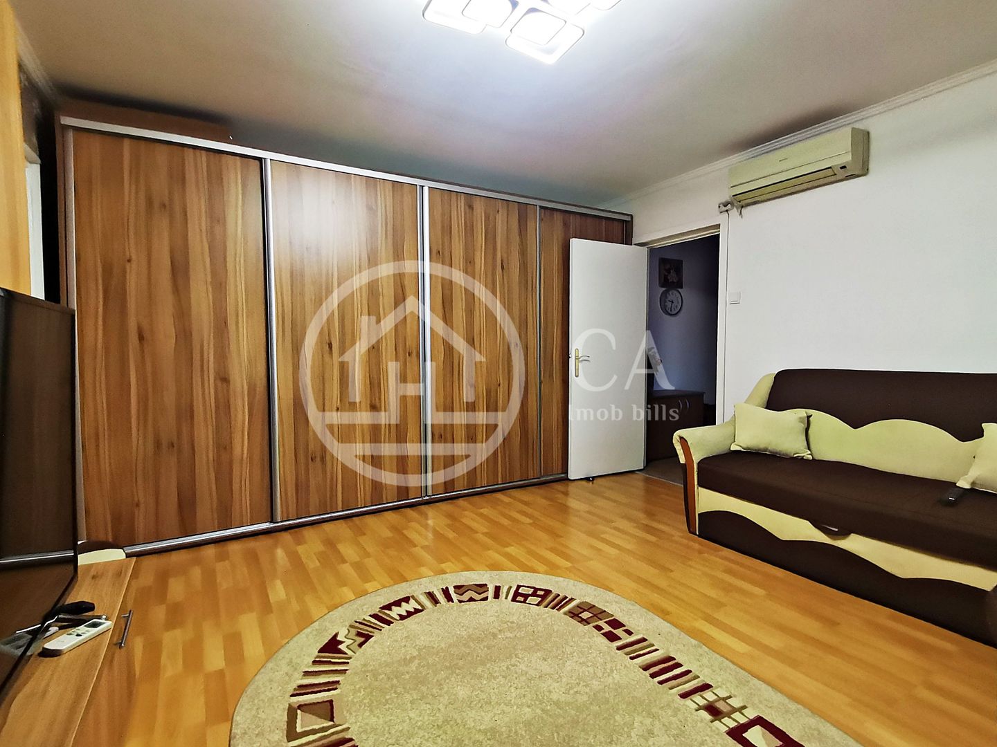 Apartament cu 4 camere de vanzare in Nufarul, Oradea - Poză 2
