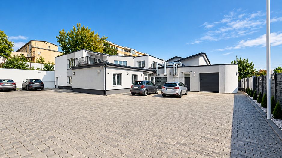 Spatiu comercial/ de inchiriat /Intre Lacuri - Poză 2