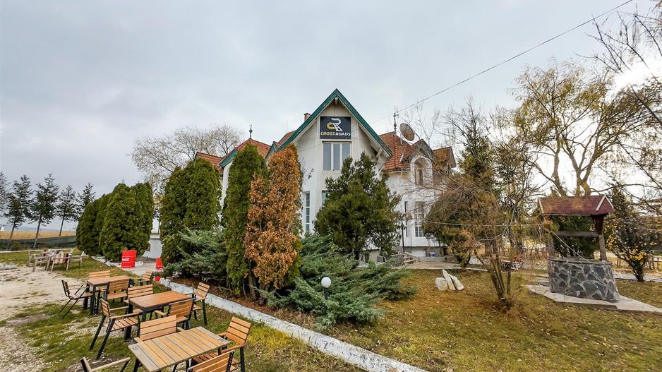Potential Imobiliar remarcabil, recomandat domeniului Petrolier & HoReCa, DN11 - Poză 10