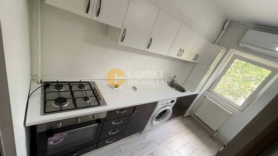 Apartament 3 Camere Decomandat Nicolina Prima Statie - Poză 4