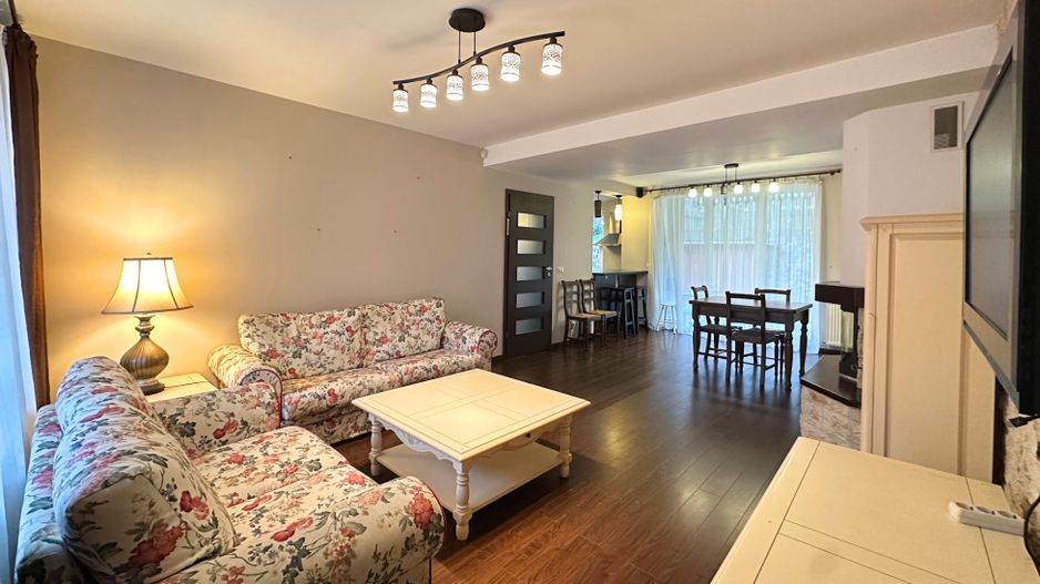 Închiriere casa duplex primitor creat pentru confort liniște și momente frumoase - Poză 9