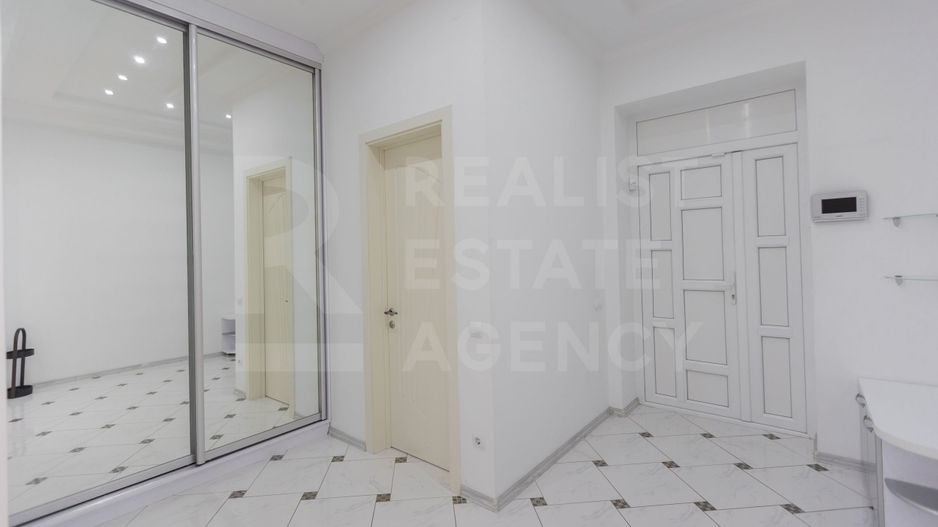 Chirie, casă, 2 nivele, 5 camere, str. George Meniuc, Centru - Poză 11