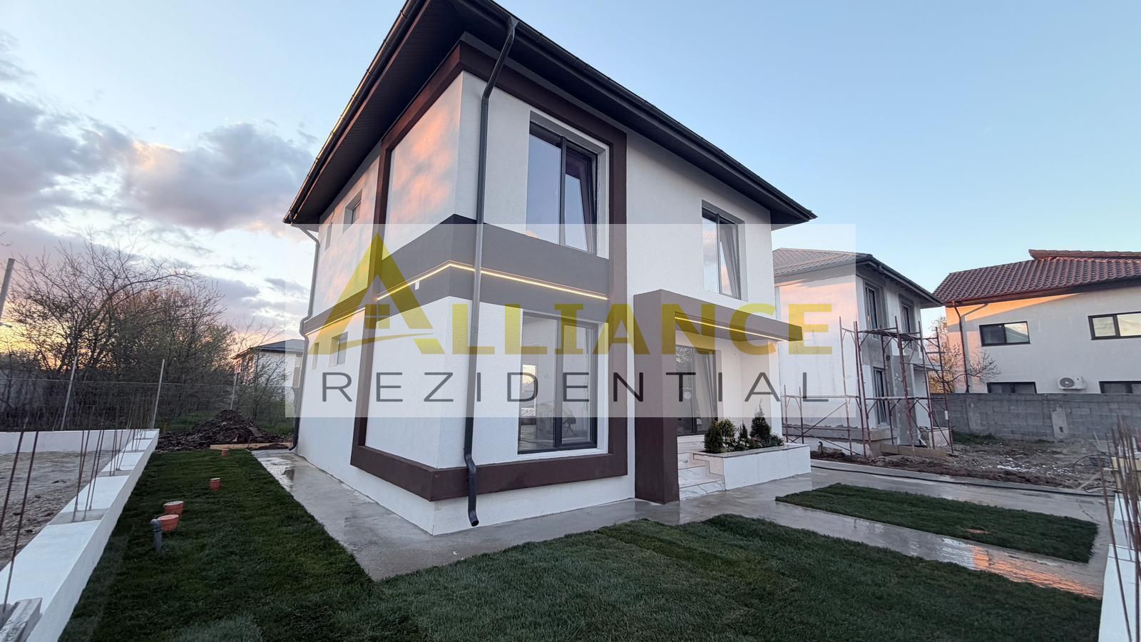 Casa Individuala - 4 camere - 3 bai - 300mp teren - Poză 2