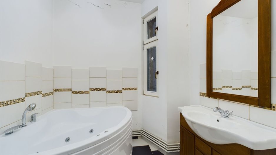 Apartament cu 3 camere Ultracentral - Poză 7