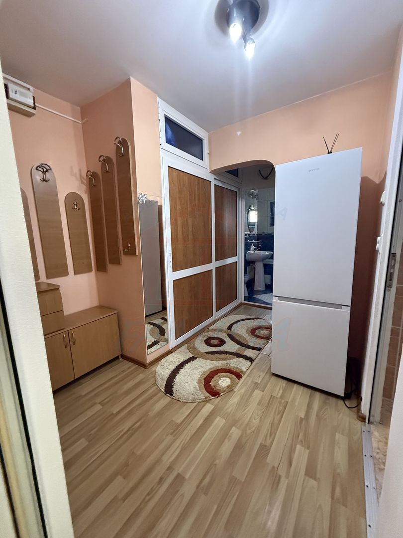 🏛️ De închiriat 2 camere, Micro 20, 350 euro/luna - Poză 9