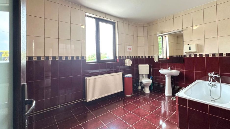 Inchiriere casă complet renovată cu 4 camere  Băneasa, Sector 1 - Poză 20