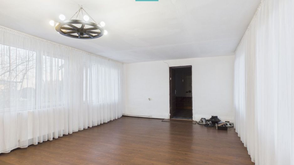 Casă din 2 corpuri cu 5 camere în  Lőkösháza - Poză 6