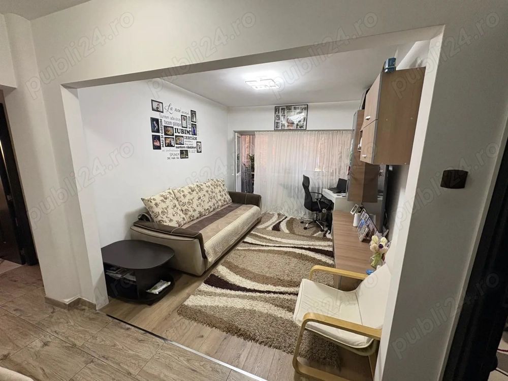 Vanzare apartament 3 camere decomandat et1 - Poză 2