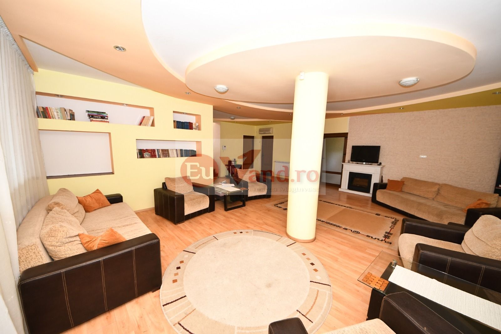 Vila spatioasa, pretabil pentru locuit/clinica, zona Micro 17 – Galati - Poză 6