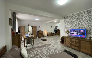 DE VANZARE APARTAMENT CU DOUA CAMERE IN BLOC NOU - Poză 3