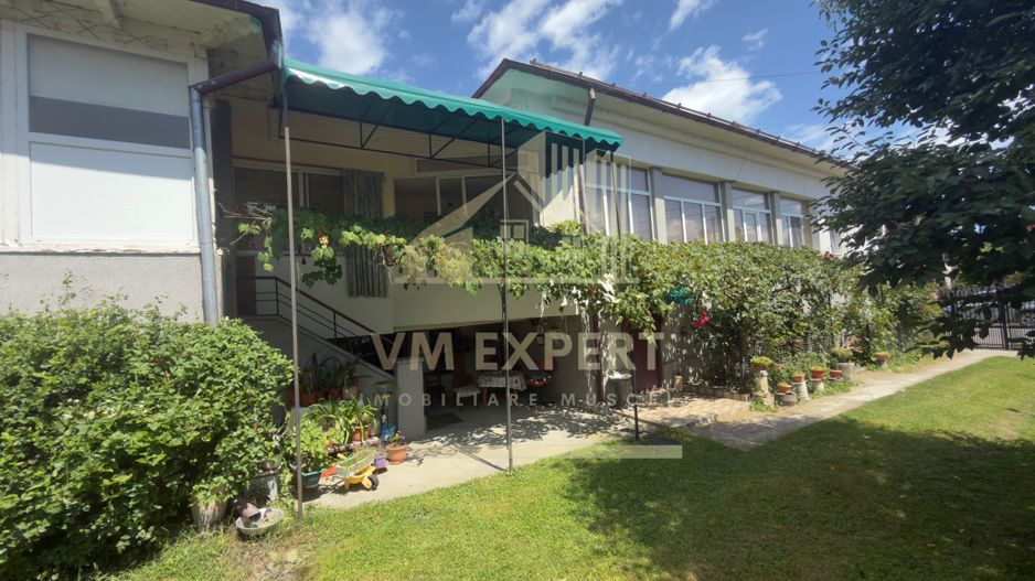 CASĂ 6 CAMERE TEREN 456 MP CENTRU CANPULUNG - Poză 2