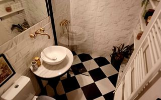 Casă renovată, cu terasă și grădină, în zonă Centrala - Poză 6