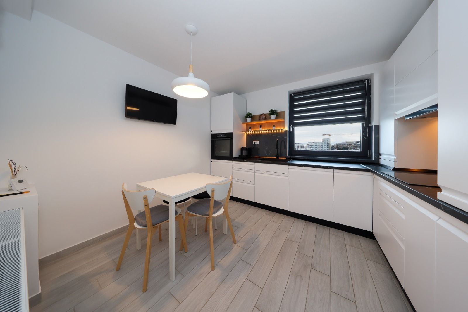 Apartament 2 camere,80 mp utili+parcare subterana-Coresi - Poză 18