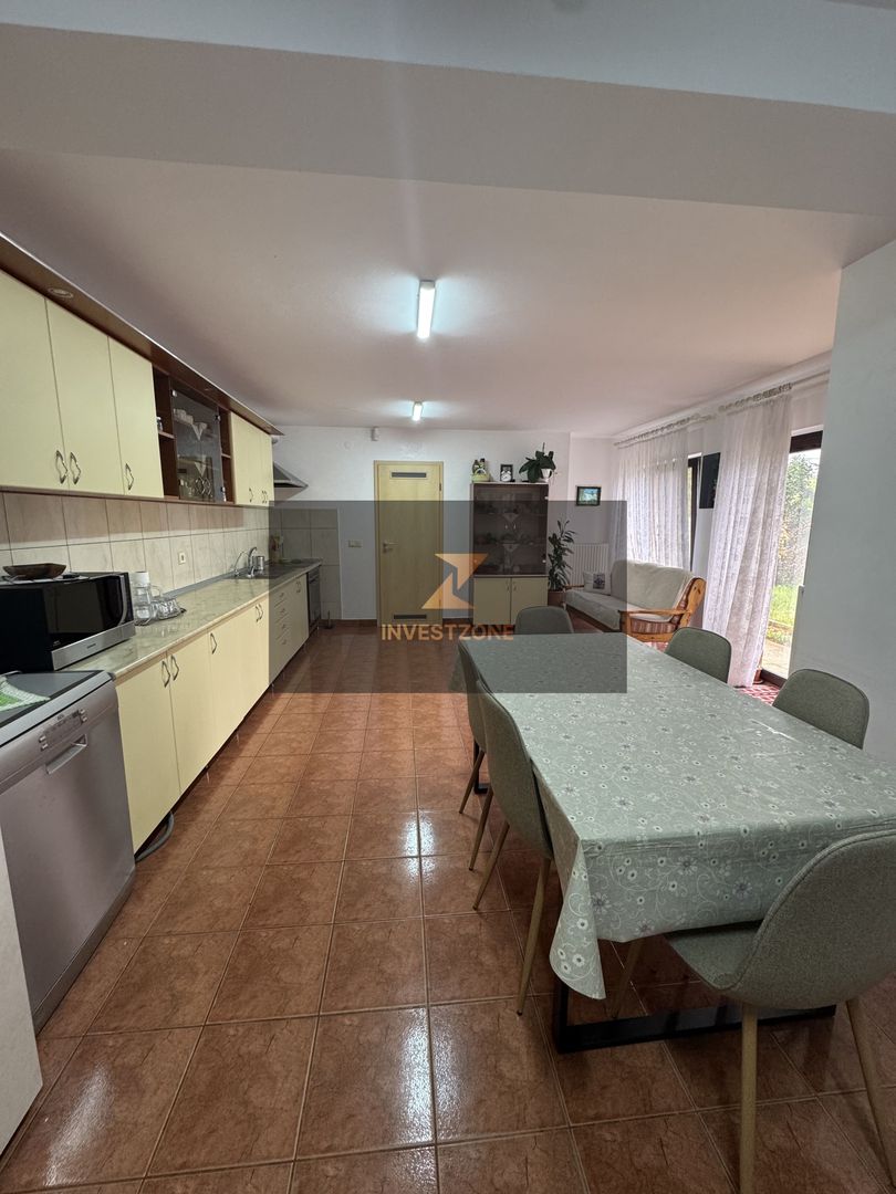 Casa spațioasă în Oradea str Izvorului - Poză 6