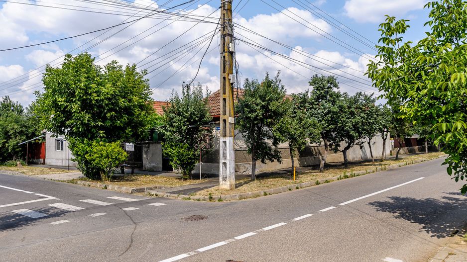 Rezervat Două case în aceeași curte cartier Bujac, 343 mp teren - Poză 8